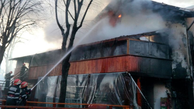 Incendiu la un restaurant din Parcul Copiilor din Capitala!