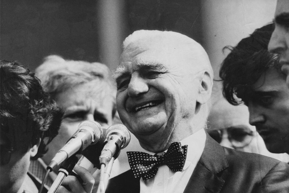 16 ani de la moartea lui Ion Ratiu sau „Domnul Papion”, cum l-au poreclit romanii