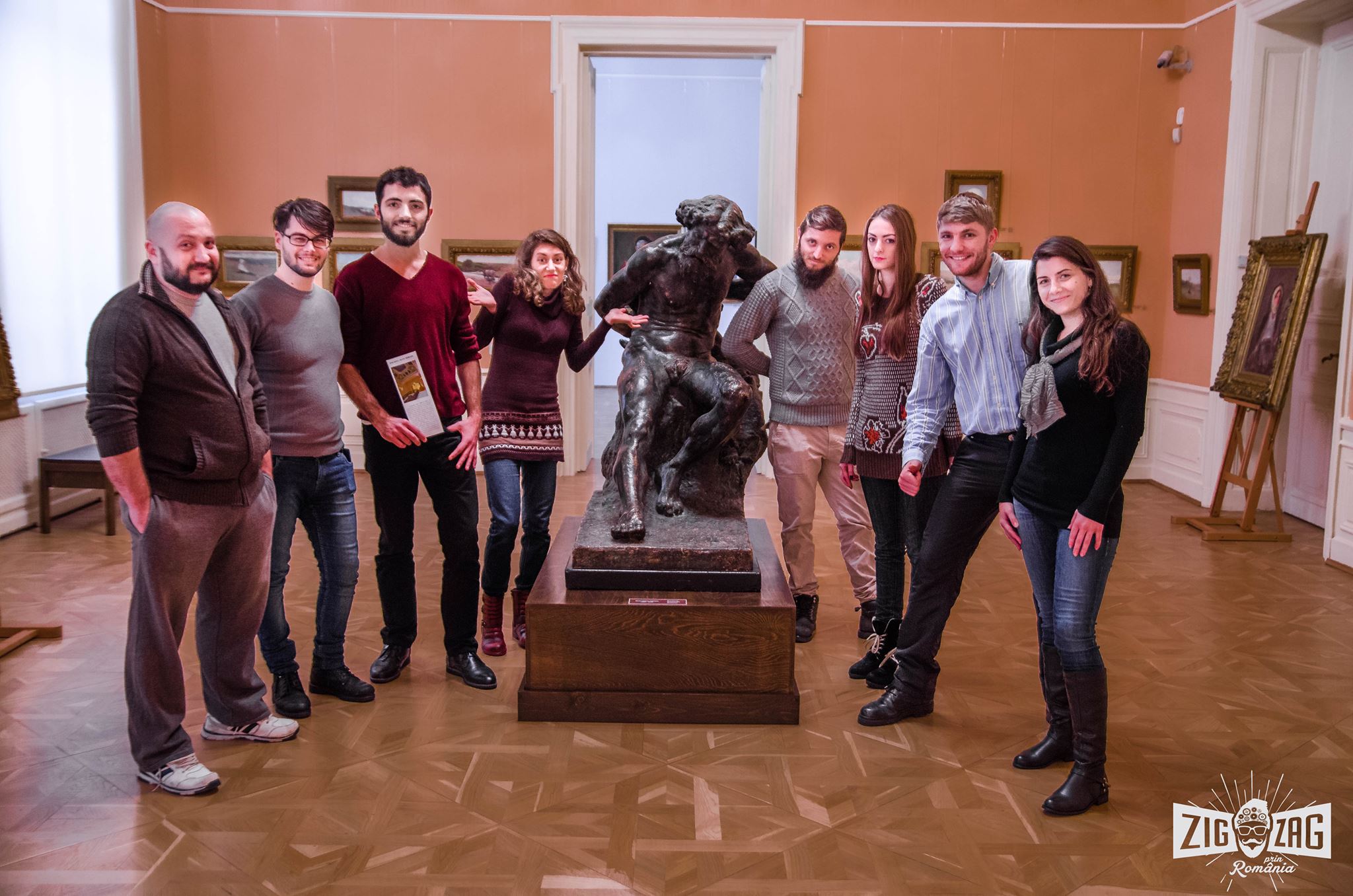 Echipa „Zig Zag prin Romania” vine la Radio Oltenia Craiova!