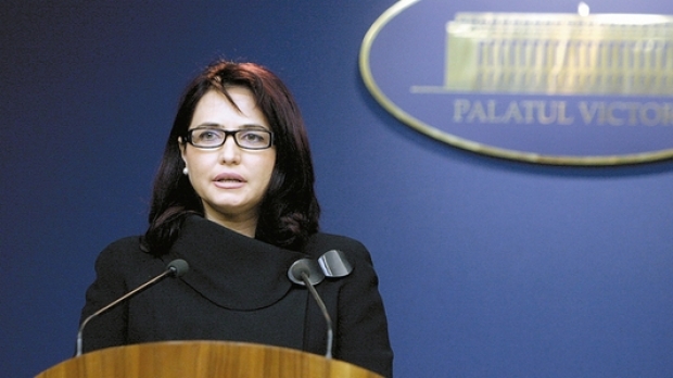 Crinuta Dumitrean, fosta sefa ANRP, urmarita penal intr-un dosar de coruptie