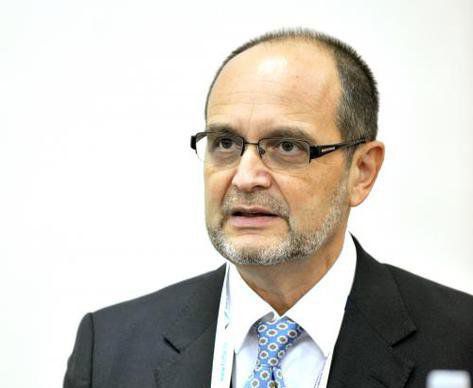 Ministrul Curaj: Numai universitatile vor retrage titlurile de doctor