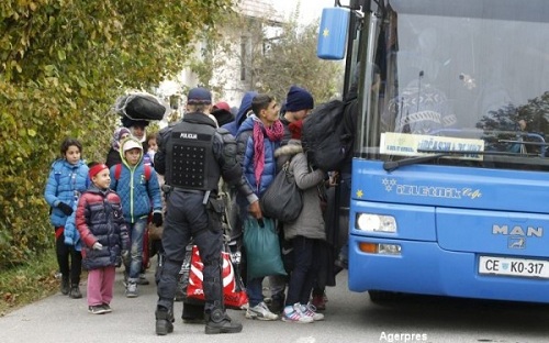 Azilanții schimbă rutele (audio)