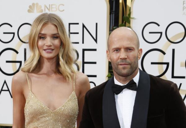 Jason Statham s-a logodit cu modelul Rosie Huntington-Whiteley!