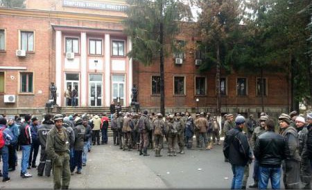 Greva de avertisment la CE Hunedoara