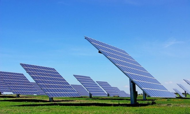 Noi parcuri fotovoltaice la Prundeni
