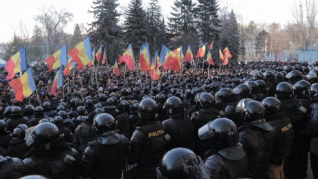 Proteste violente la Chisinau