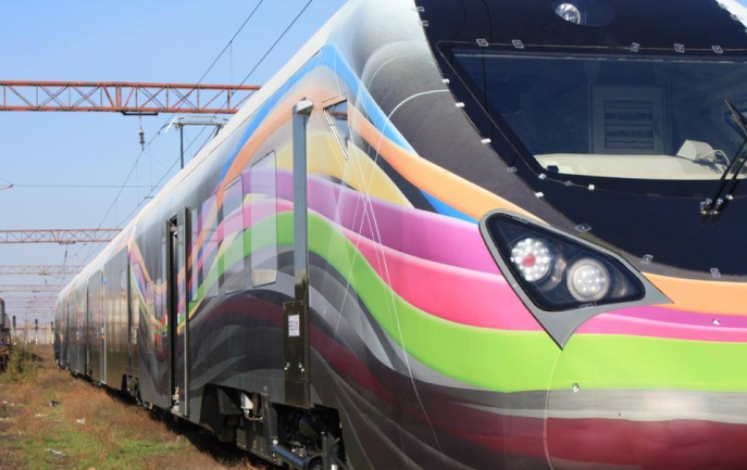 O firmă din Craiova care produce locomotive – Softronic- este prima beneficiară a unui ajutor de stat pentru modernizarea companiei