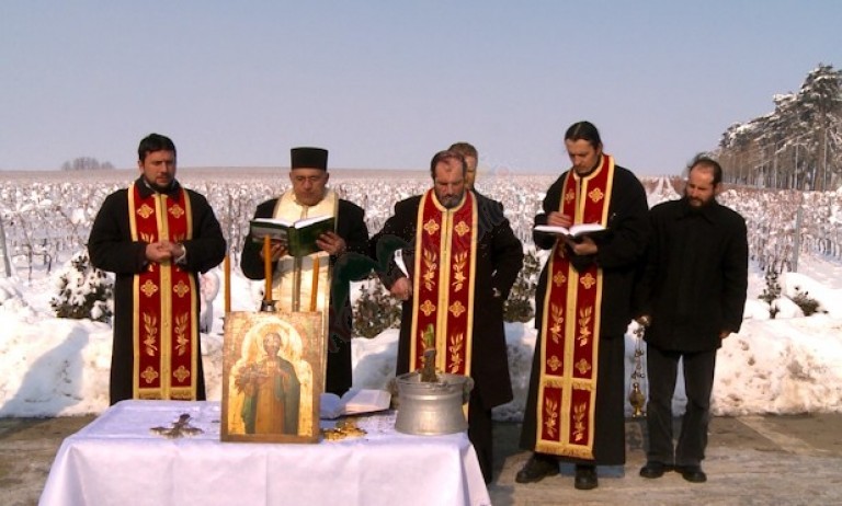 1 FEBRUARIE – TRIFONUL VIERMILOR SI LACUSTELOR