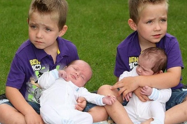 26 FEBRUARIE – FRATII LUNATICI