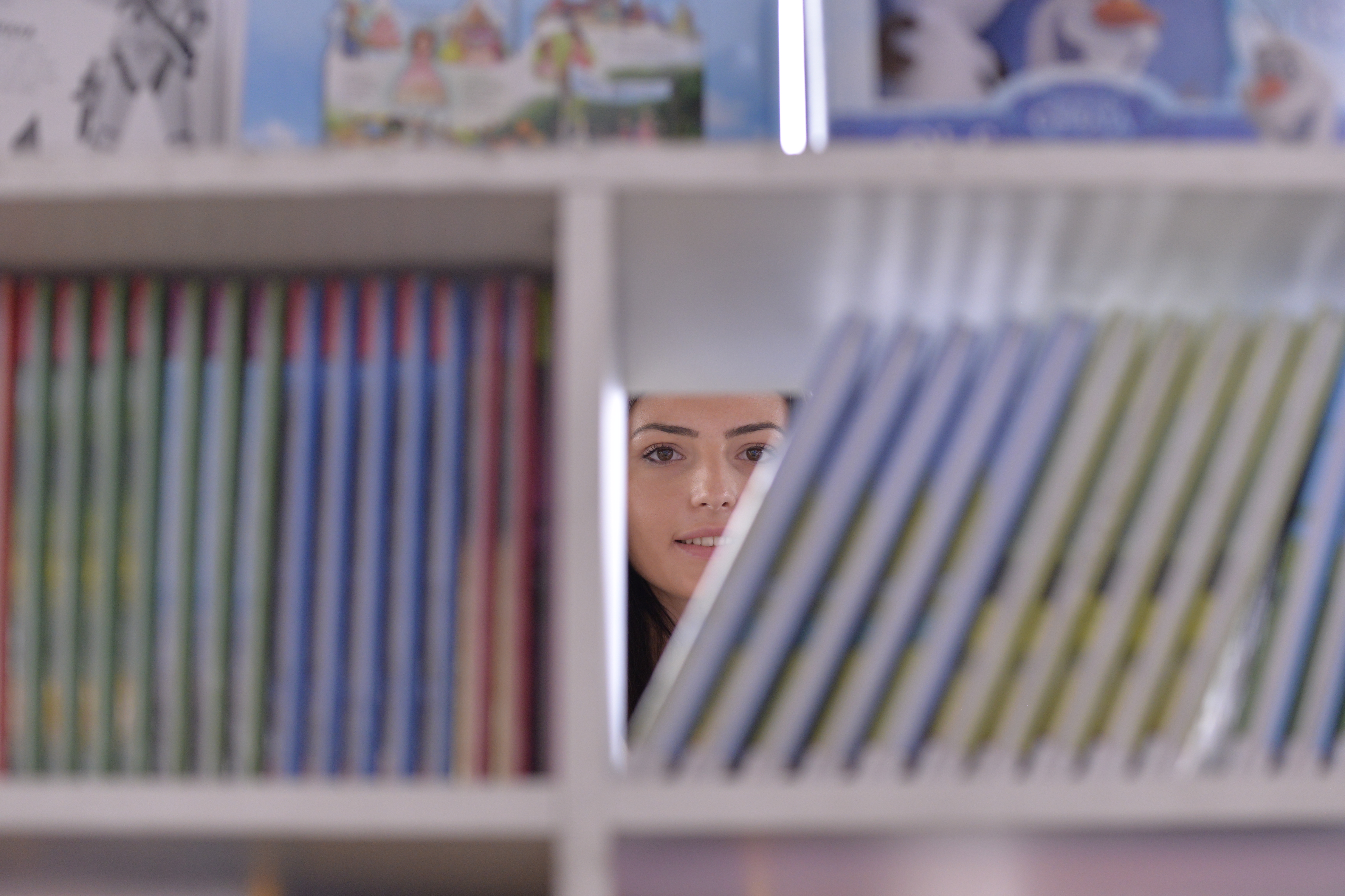 A doua zi de GAUDEAMUS Craiova: carti frumoase, lansari si multe surprize!