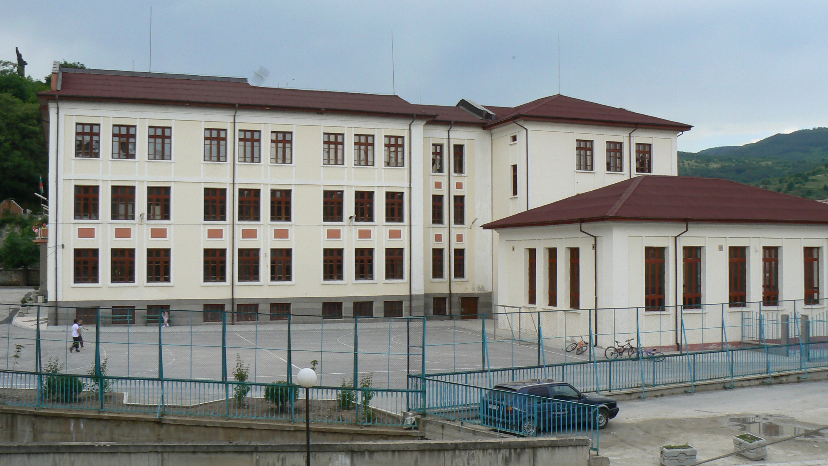 Bulgaria: gripa inchide 329 de scoli