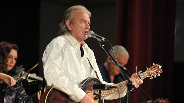 Ducu Bertzi intra in direct pe „Sens unic”!