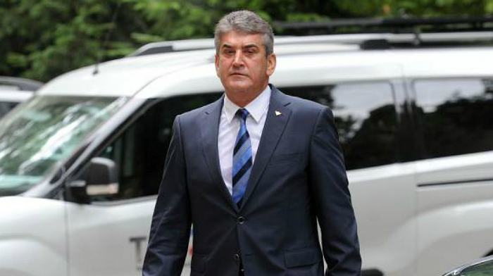 Gabriel Oprea, urmarit penal intr-un nou dosar