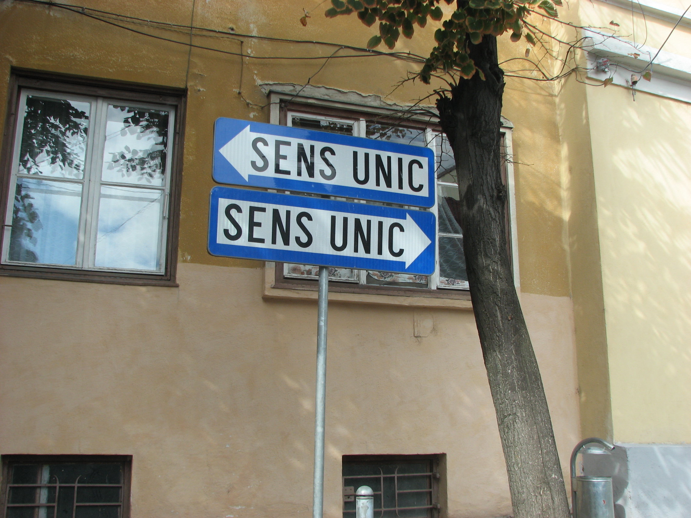Sens unic de circulatie pe doua noi strazi din Craiova