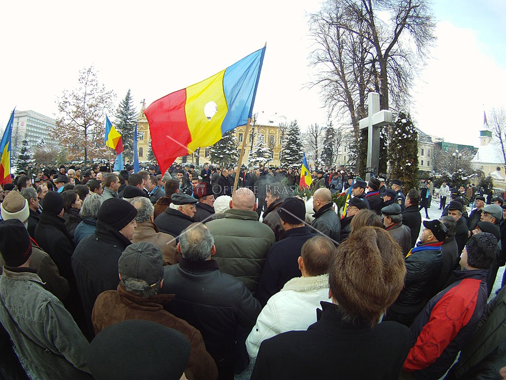 Romanii care au facut plangere in dosarul Revolutiei vor primi cate 15.000 de euro