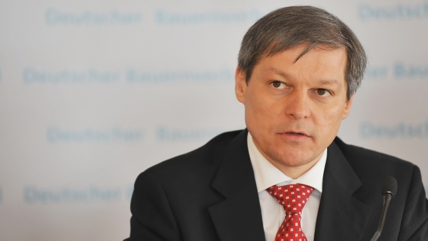 Dacian Ciolos viziteaza Spitalul de Pediatrie din Pitesti