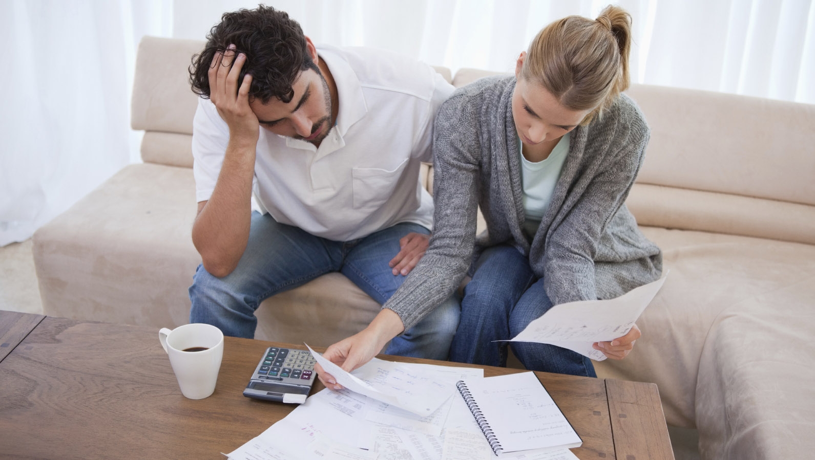 Senatul a adoptat legea darii in plata