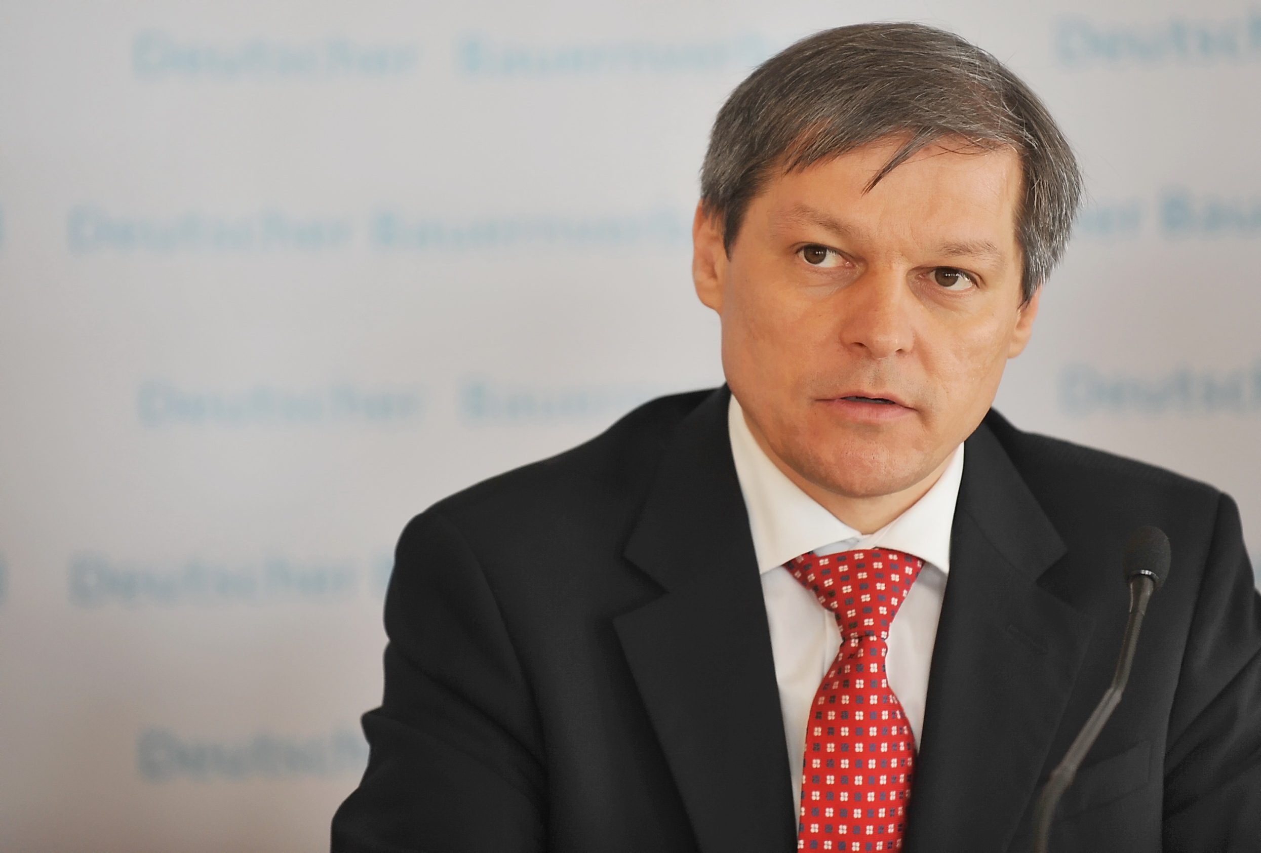 Dacian Ciolos: „Alegerile locale vor fi organizate in mod nepartinitor”