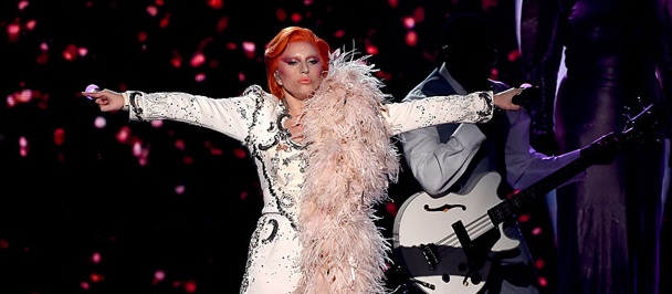 VIDEO Tributul lui Lady Gaga pentru David Bowie la Grammy 2016