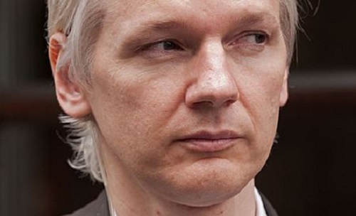 Fondatorul WikiLeaks, Julian Assange, liber?