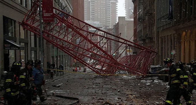 Macara prăbușită în New York