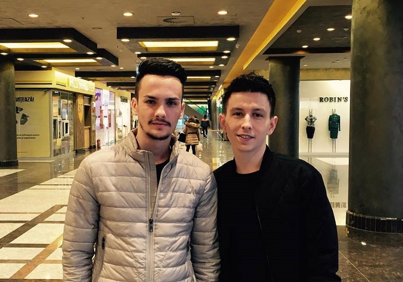 Oltenii care au inventat prima retea sociala in care poti da DISLIKE