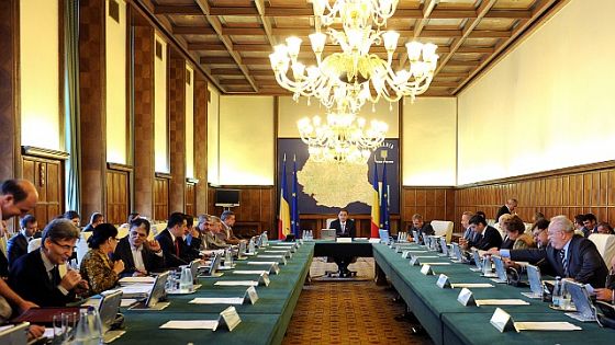 Prefecţi şi subprefecţi schimbaţi din funcţie (audio)