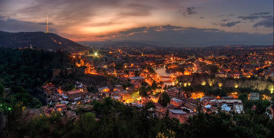 Experţi din întrega lume, astazi la Tbilisi