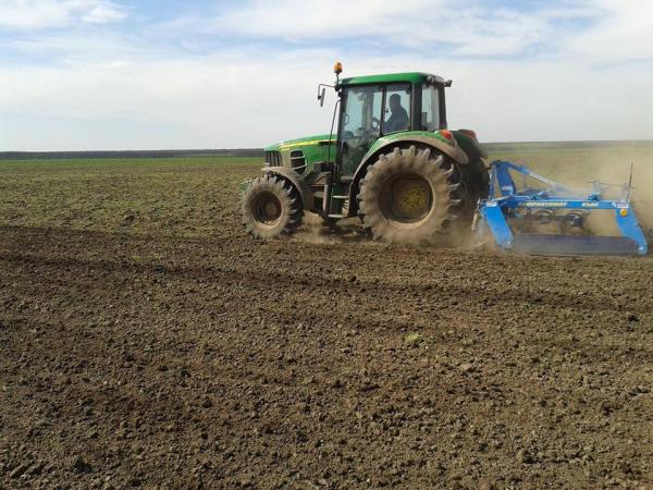 Ploile intarzie semanatul in Olt