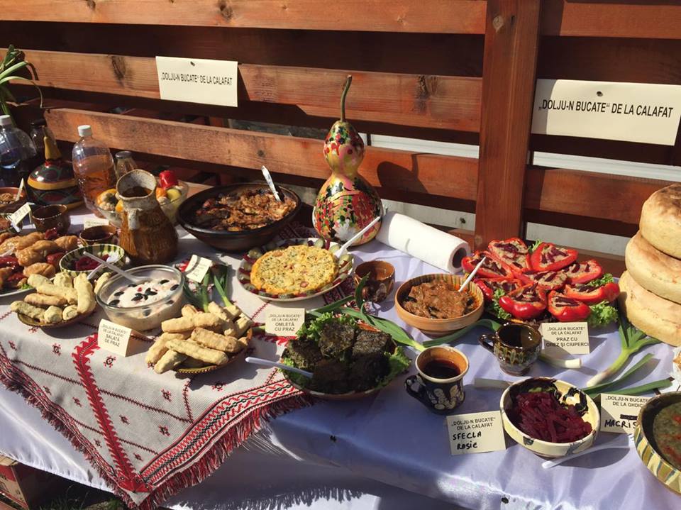 Bucate traditionale doljene, degustate la Pielesti