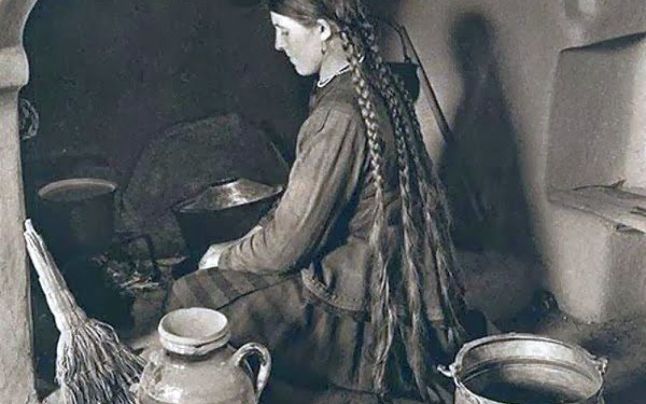 5 APRILIE – DESCANTEC DE SARPE