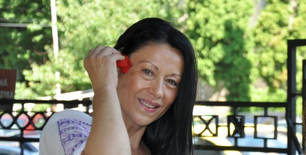 La multi ani, Dana Simovici!