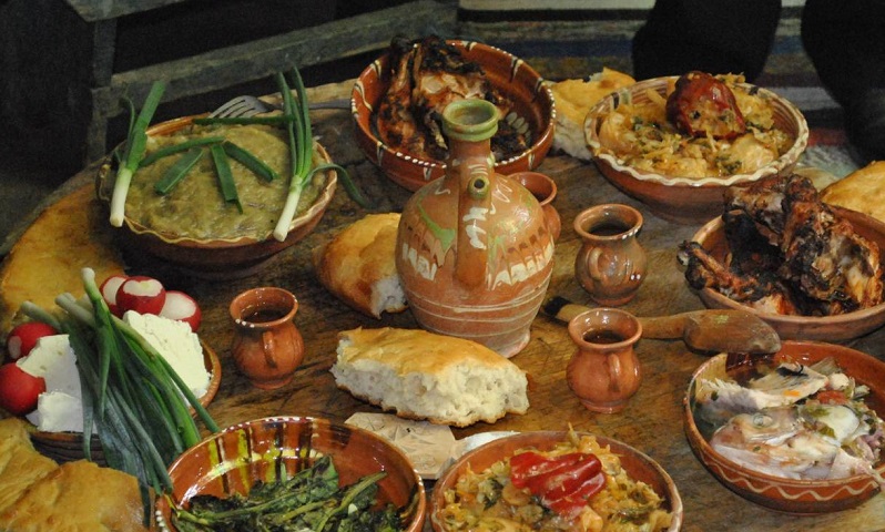 „Dolju-n bucate”, astazi la Pielesti!