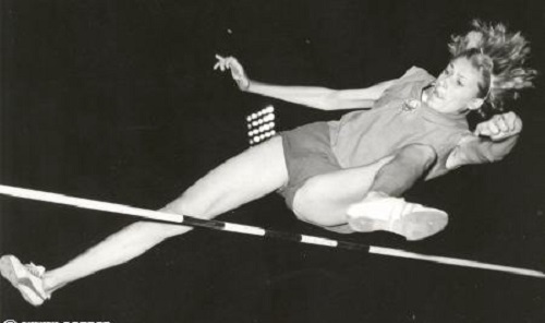 Iolanda Balas, decorata post-mortem