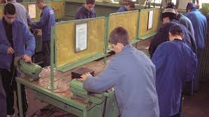 Masă și cazare gratuite pentru elevii școlilor profesionale