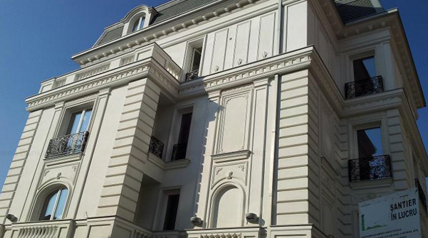 Vila in care Darius Valcov voia sa isi faca galerie de arta, scoasa la vanzare