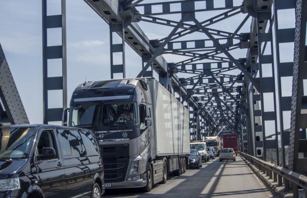 Cozi de camioane in Vama Giurgiu