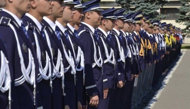 Politia Romana face angajari