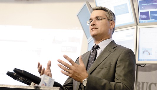 Iohannis a semnat decretul pentru investirea noului ministru al Muncii