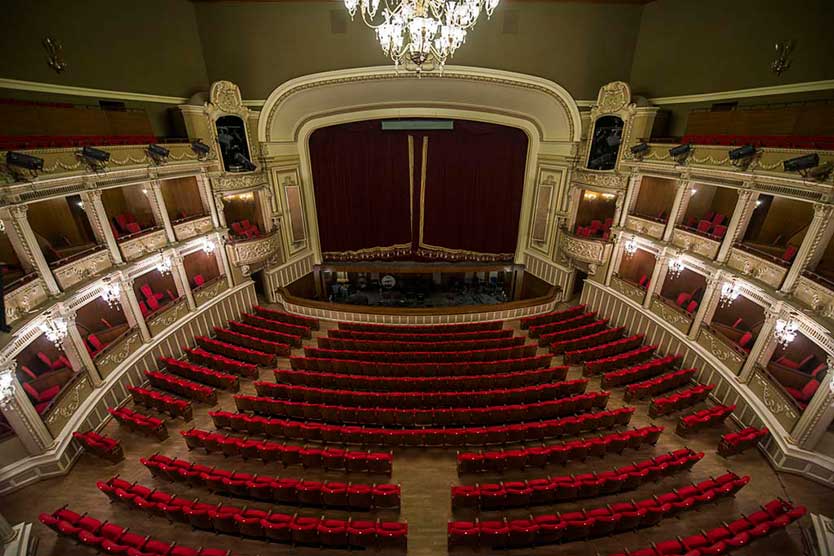 Scandalul de la Opera Naţională din Bucureşti continuă (audio)