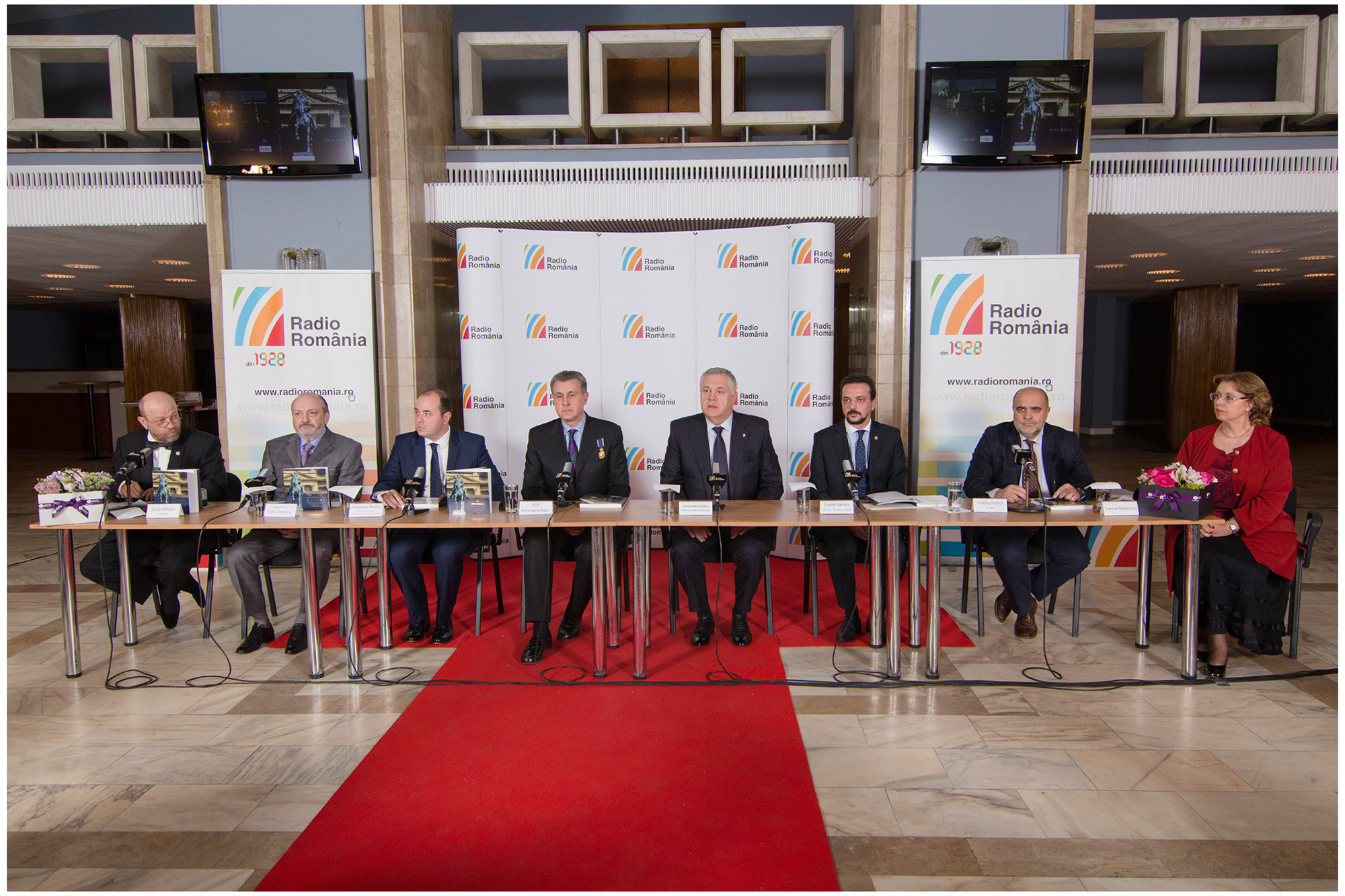 Lansare regală la Centrul de presă al SRR