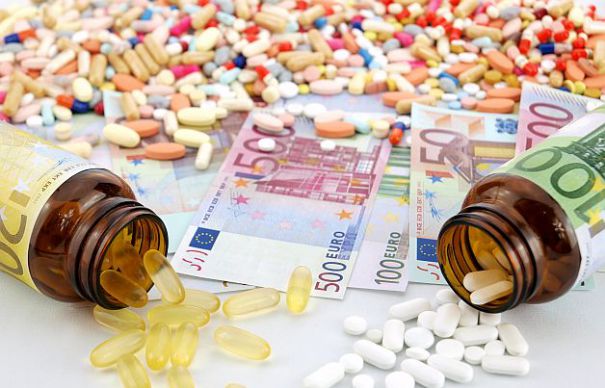 Evaziune fiscala cu medicamente oncologice si pentru HIV/SIDA