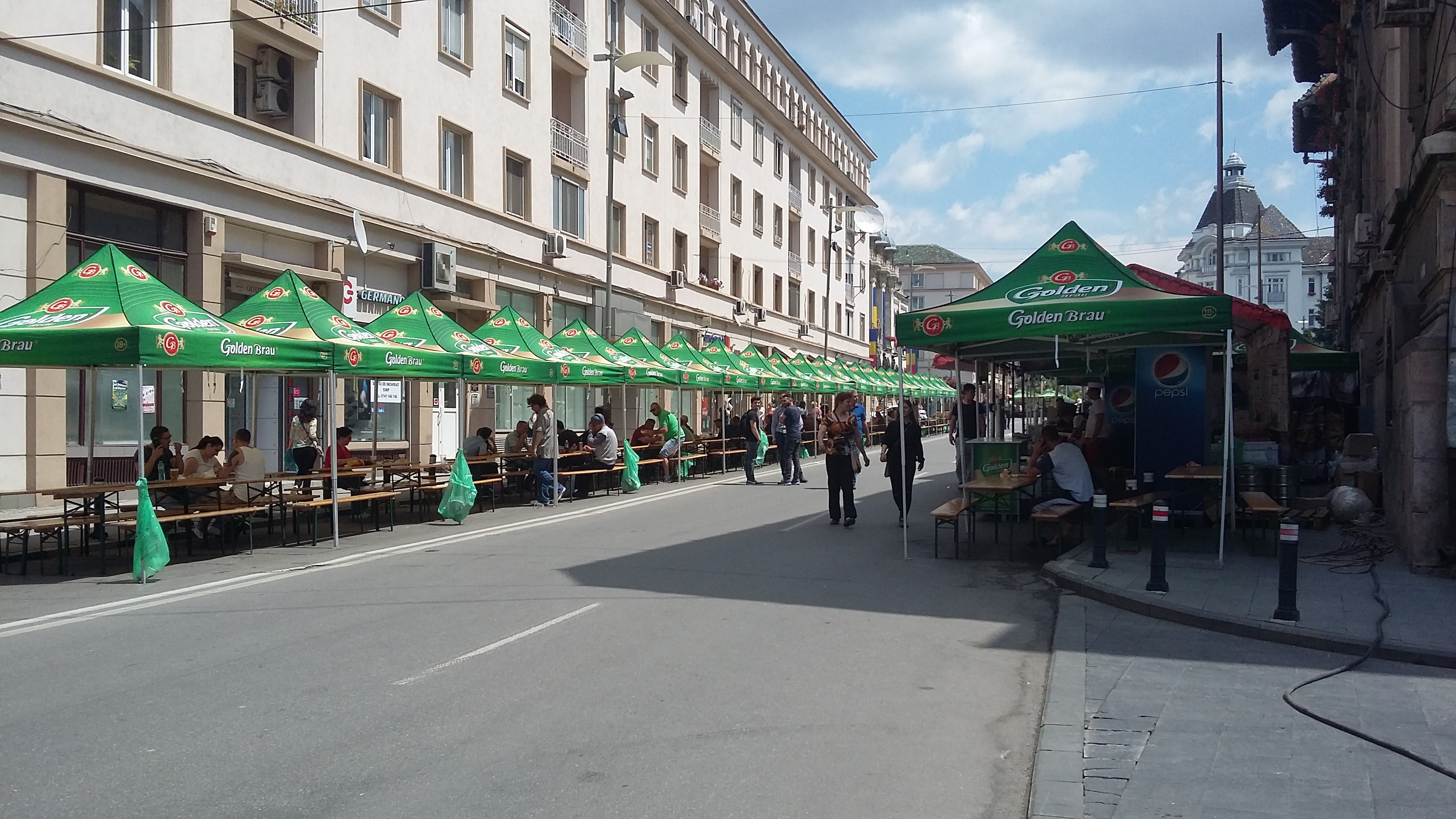 (Galerie foto) Craiova se pregateste de weekend!