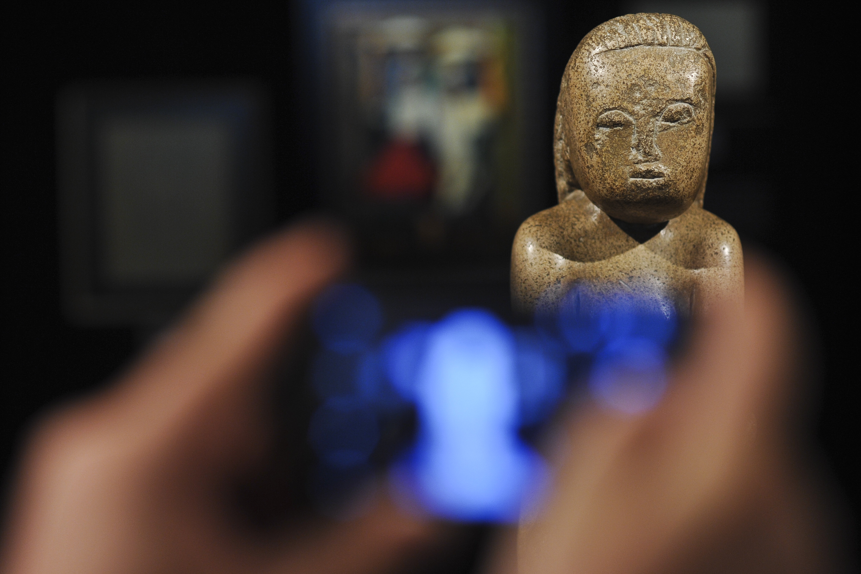 Ciolos si-a donat tot salariul pentru Cumintenia Pamantului!