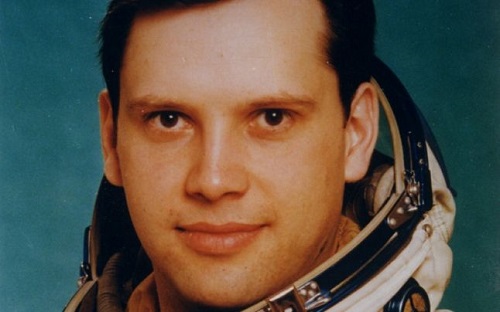 Sesiune aniversară „35 de ani de la primul zbor în spaţiul cosmic al unui român”