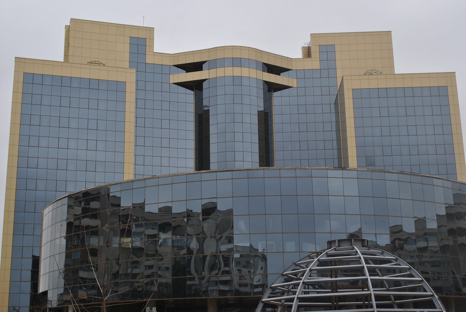 Se reiau lucrarile la Blocul S200 din Craiova