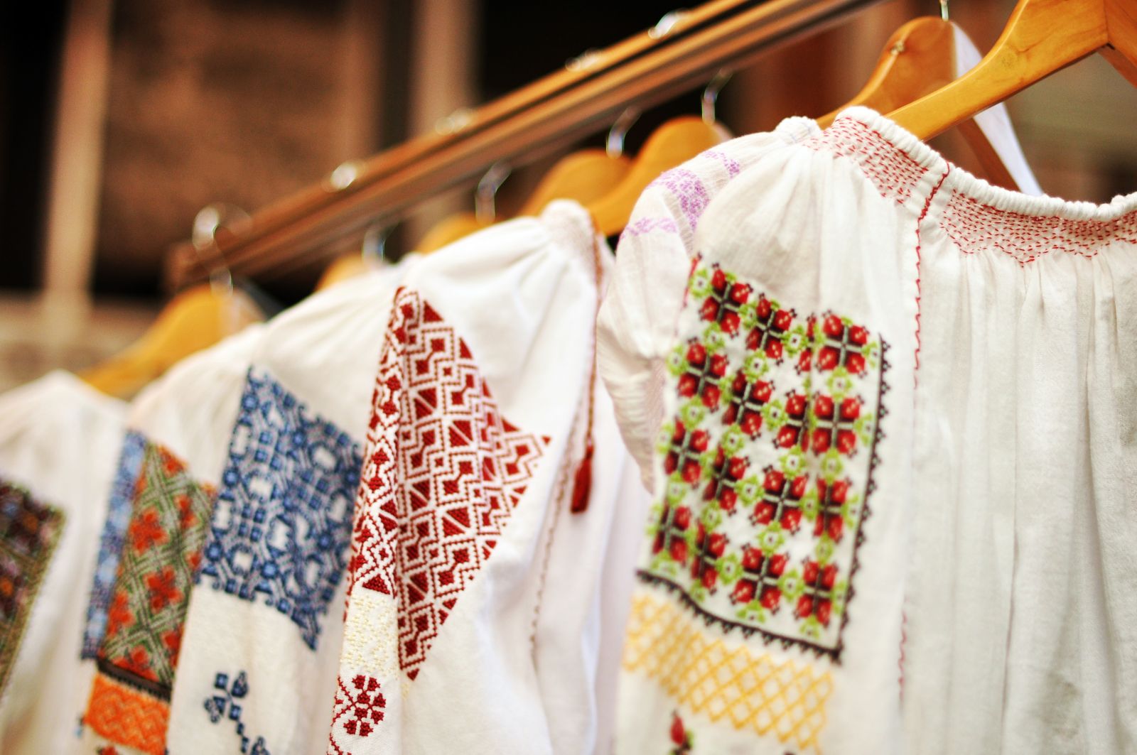 15 mai – Ziua Nationala a Costumului Traditional