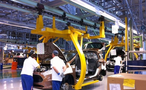 Ford întrerupe din nou producția la Craiova