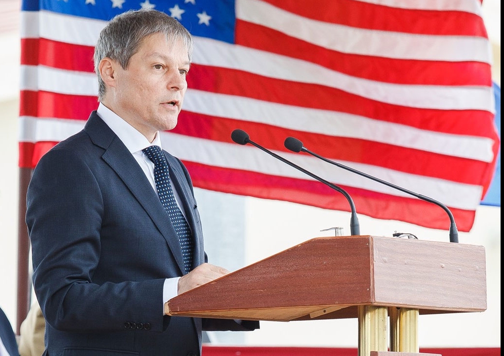 Premierul Dacian Ciolos se va intalni astazi cu Vicepresedintele SUA, Joe Biden