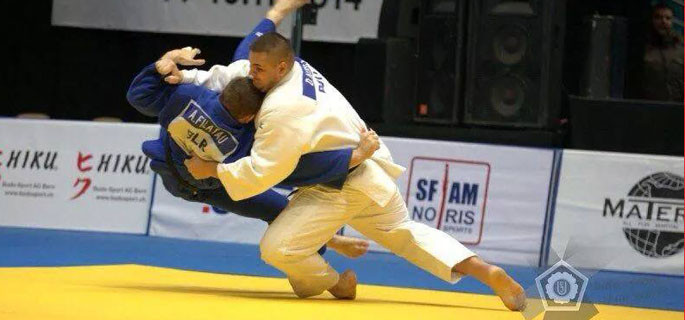 Medalie de aur la JUDO